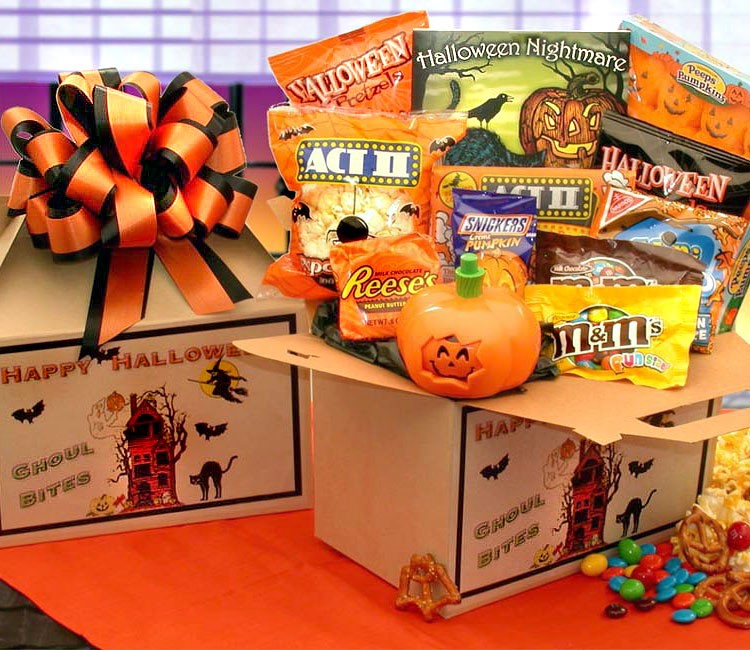 Hauntingly Delicious Halloween Gift Box